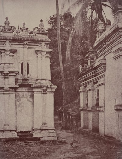 Amerapoora: Blick auf die Pagoden in der Nähe der Statue von Linnaeus Tripe