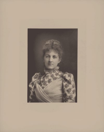 Porträt der Pianistin und Komponistin Liza Lehmann 1862-1918 von London . Photo studio W. and