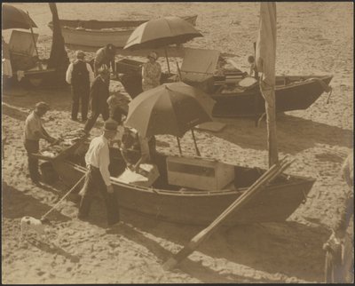 Boote am Strand von Louis Fleckenstein