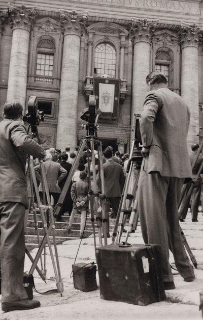 Fotografen auf dem Petersplatz in Rom von Luigi Leoni