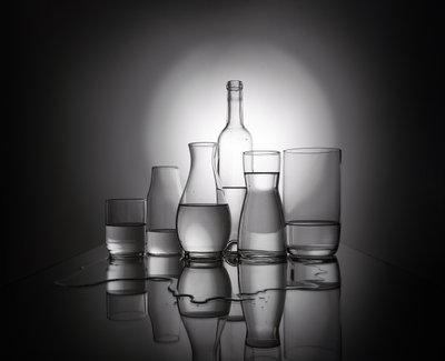 Elegante Glasreflexionen von Margareth Perfoncio