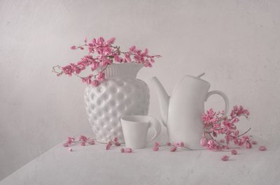 Sanftes Rosa Stillleben von Margareth Perfoncio