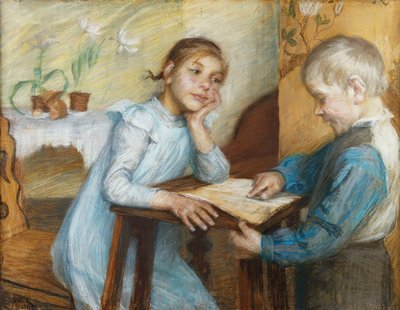 Ein Innenraum mit einem Jungen, der einem Mädchen vorliest, 1912 von Maria Wiik