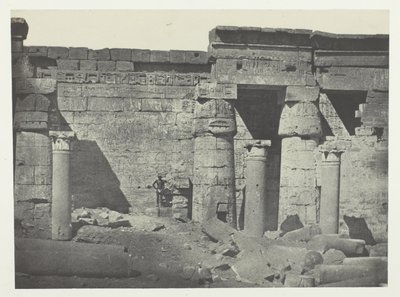Médinet-Habou, Peristyl des Palastes von Ramses-Méiamoun; Theben von Maxime Du Camp