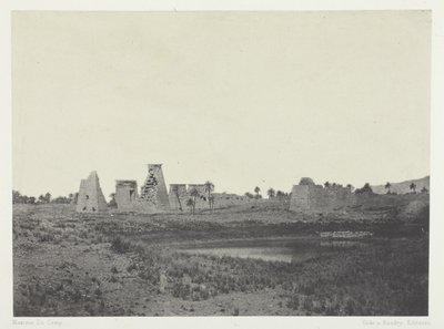 Palais von Karnak, Propyläen des Südens; Theben von Maxime Du Camp
