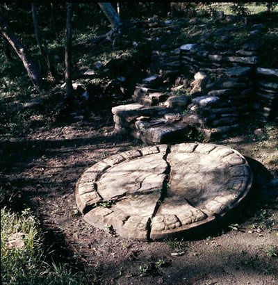 Marker im Ballspielplatz, Späte Klassische Periode (600-900 n. Chr.) von Mayan Mayan