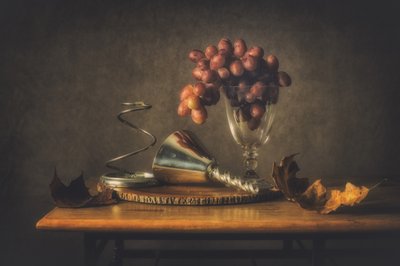 Herbsttrauben-Stillleben von Monique van Velzen