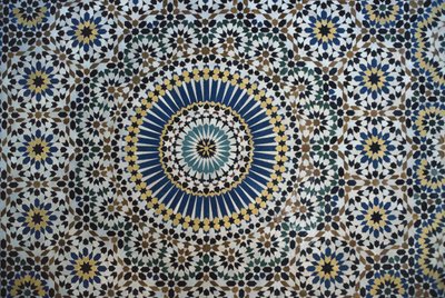 Kasbah von Thamiel Glaoui, Zellij-Fliesenarbeit, Detail (Keramik) von Moroccan School