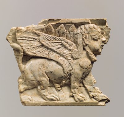 Möbelplakette mit Relief eines Sphinx, um 9.-8. Jahrhundert v. Chr. von Neo Assyrian