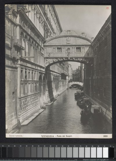 Ponte dei Sospiri in Venedig von Neue Photographische Gesellschaft