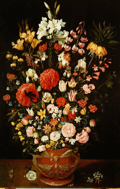 Tulpen, Lilien, Iris, Rosen, Nelken, Pfingstrosen und andere Blumen in einer skulptierten Terrakotta-Urne von Osias the Elder Beert
