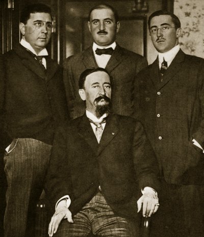 Francisco Madero und drei seiner Söhne, Gustavo, Gabriel und Evaristo, im Astor Hotel, New York, März 1911 von Paul Thompson