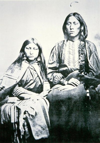 Den Feind verfolgen und seine Frau von Photographer American