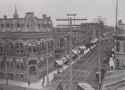 Dundas Street, Blick nach Osten, London, Ontario von Photographer Canadian