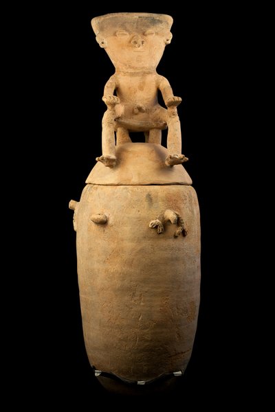 Graburne / Moskitokultur von Precolombian Precolombian