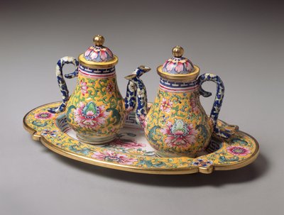 Paar Miniaturkannen und Tablett, Qianlong-Periode (1736-95) von Qing Dynasty Chinese School