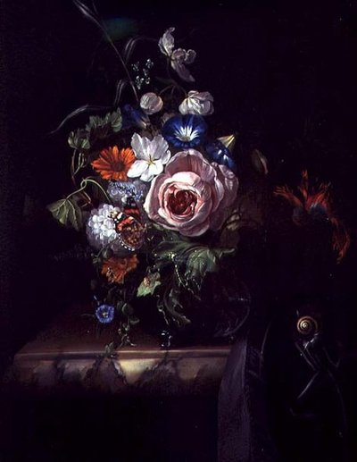 Rosen und andere Blumen in einer Glasschale von Rachel Ruysch