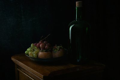 Stimmungsvolle Trauben und Flasche von Ramiz Sahin