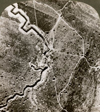 Luftaufnahme der deutschen Linien, Erster Weltkrieg, 1914-1918 von Realistic Travels Publishers