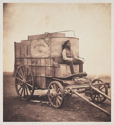 Der Fotografenwagen mit Marcus Sparling auf der Krim von Roger Fenton