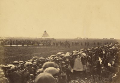 Das Gewehr vor der Ankunft der Königin ausprobieren von Roger Fenton