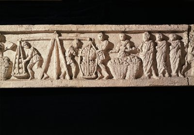Relief, das das Stapeln von Broten in Körben und deren Abwiegen darstellt, aus dem Grab des Bäckers Euryaces, Porta Maggiore, Rom, ca. 50-20 v. Chr. von Roman