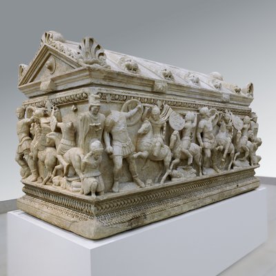Sarkophag, der eine Schlacht zwischen Soldaten und Amazonen darstellt, 140-170 n. Chr. von Roman