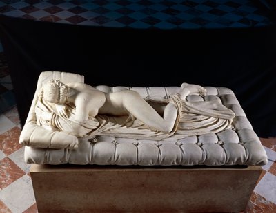Schlafender Hermaphrodit, Kopie nach einem Original aus dem 2. Jahrhundert v. Chr., aus den Diokletiansthermen, Rom (Marmor) von Roman