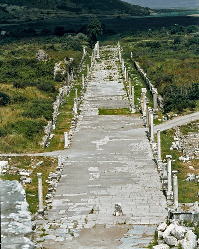 Ansicht des Hafenwegs (oder Arkadischen Wegs), der den Hafen mit dem Theater verbindet, 2. Jahrhundert von Roman