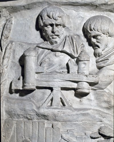 Römische Kunst: Römische Soldaten in der Nähe einer Katapult während des ersten Dakerkrieges. Abguss von 1862, der die Reliefs der Trajanssäule in Rom reproduziert von Roman Roman