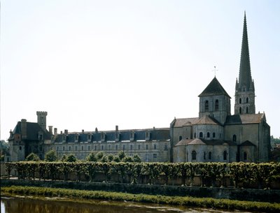 Romanische Kunst: Ansicht der Basilika von Saint Savin-sur-Gartempe, gegründet im 11. Jahrhundert. Saint Savin, Wien von Romanesque