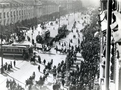 Demonstration in St. Petersburg gegen das Lena-Massaker in Sibirien, April 1912 von Russian Photographer