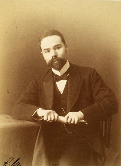 Porträt des Autors und Dichters Valery Jakowlewitsch Brjussow von Russian Photographer