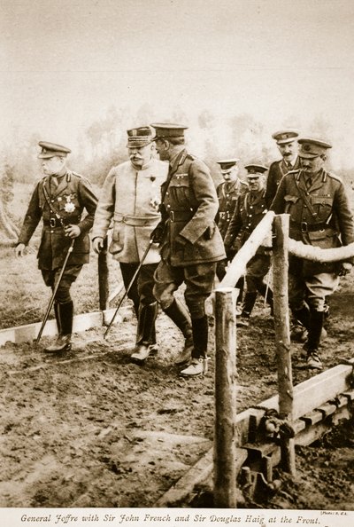 General Joffre mit Sir John French und Sir Douglas Haig an der Front, 1914-19 von S. d A. Photography