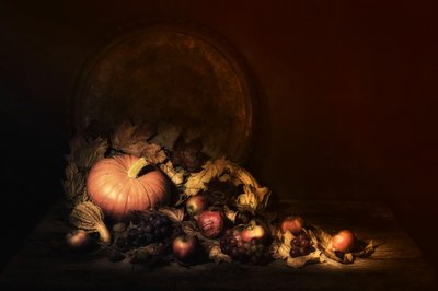Dunkle Herbsternte von Saskia Dingemans