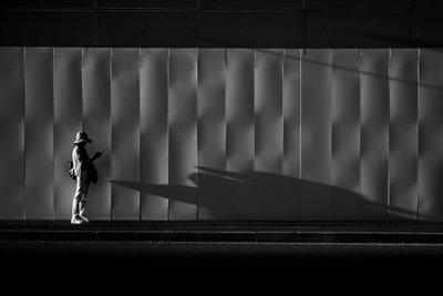 Einsame Straßensilhouette von Satoshi Hata