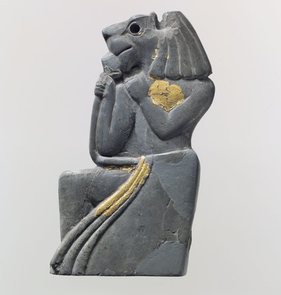 Plakettenfragment: kniender löwenköpfiger Figur, ca. 18. Jahrhundert v. Chr. von School Anatolian