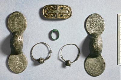 Schmuck aus Camon, Amiens, Somme, Karolingisch, 7.-10. Jahrhundert von School Carolingian