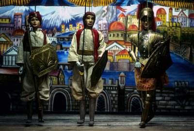 Puppen, Palermo, Sizilien, Italien. Diese sizilianischen Puppen gehören zu einer alten Tradition, die den Sizilianern die Geschichte der normannischen Invasionen erzählt. von School Sicilian