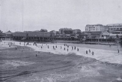 Ocean Beach, Durban (s/w Foto) von South African Photographer