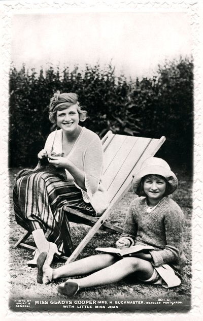 Gladys Cooper 1888-1971, englische Schauspielerin, mit ihrer Tochter Joan, frühes 20. Jahrhundert von Sport and General