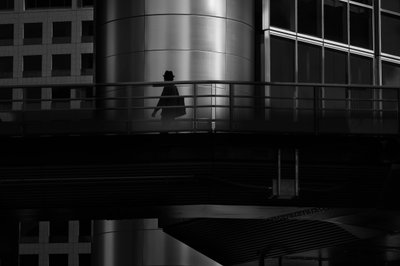 Elegante Stadtsilhouette von Takumi Hiura