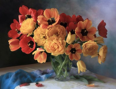 Lebhaftes Tulpenbouquet von Tatyana Skorokhod