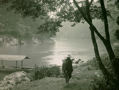 Fischer am Hozu-Fluss, Arashiyama-Viertel, Kyoto um 1900 - 1915 (Fotografie) von Teijiro Takagi
