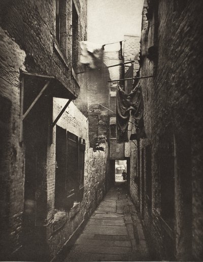 Close No. 101 High Street von Thomas Annan