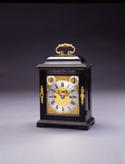 William und Mary Miniatur-Schlaguhr, Nr. 226, ca. 1690-95 (Ebenholz & Metall) von Thomas Tompion