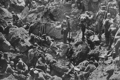 Ein bemerkenswertes Kriegsfoto, von den Briten vermint und erobert von Unbekannt
