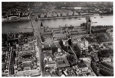 Luftaufnahme von Westminster, London, von einem Zeppelin, 1931 von Unbekannt