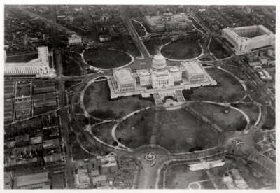 Luftaufnahme des Kapitols, Washington DC, USA, von einem Zeppelin, 1928-1933 von Unbekannt