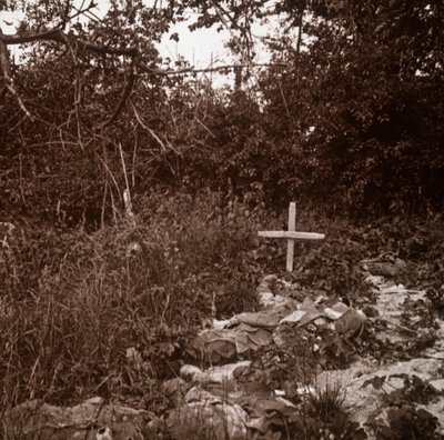 Leiche eines deutschen Soldaten, Ablain-Saint-Nazaire, Nordfrankreich, um 1914-1918 von Unbekannt